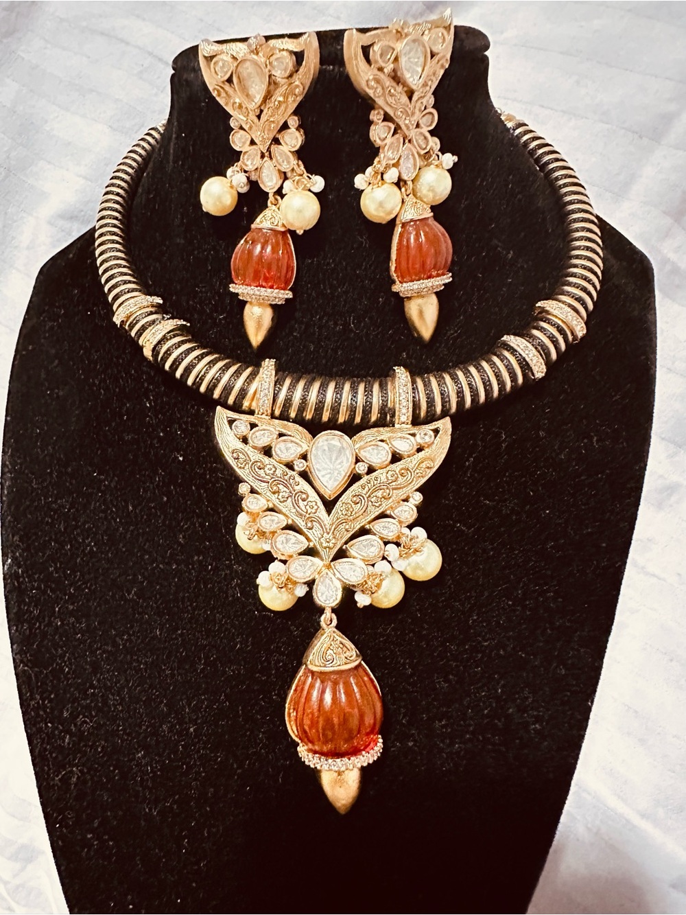 Gold-Tone Pearl, ruby and moisoinite Kundan Pendant Necklace Set - Women Jewelry